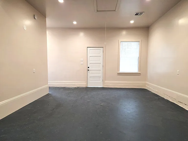 2808 S Saratoga St — Photo 4