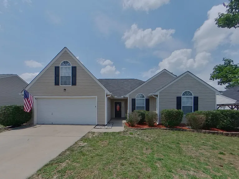 89 Smokewood Dr — Photo 1