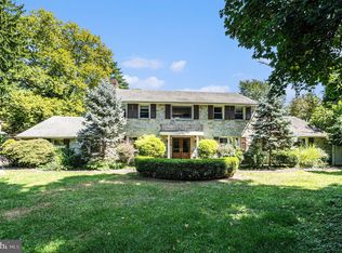 800 Hilton Ln, Elkins Park, PA 19027