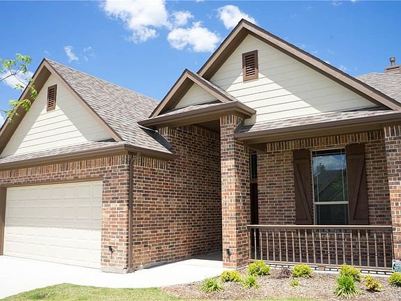 4th image of 906 Saint Matthew Cir