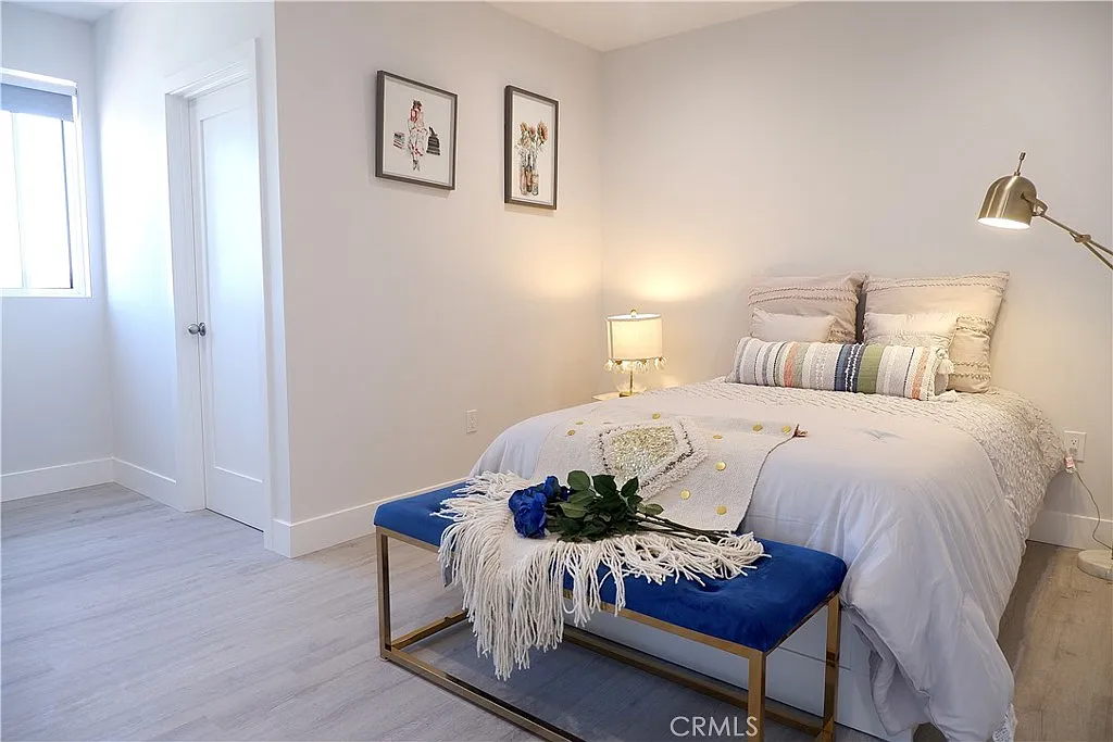 1 bed, 200 sqft, $1,250 — Photo 2