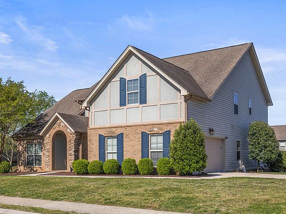 2nd image of 7495 Red Poppy Dr