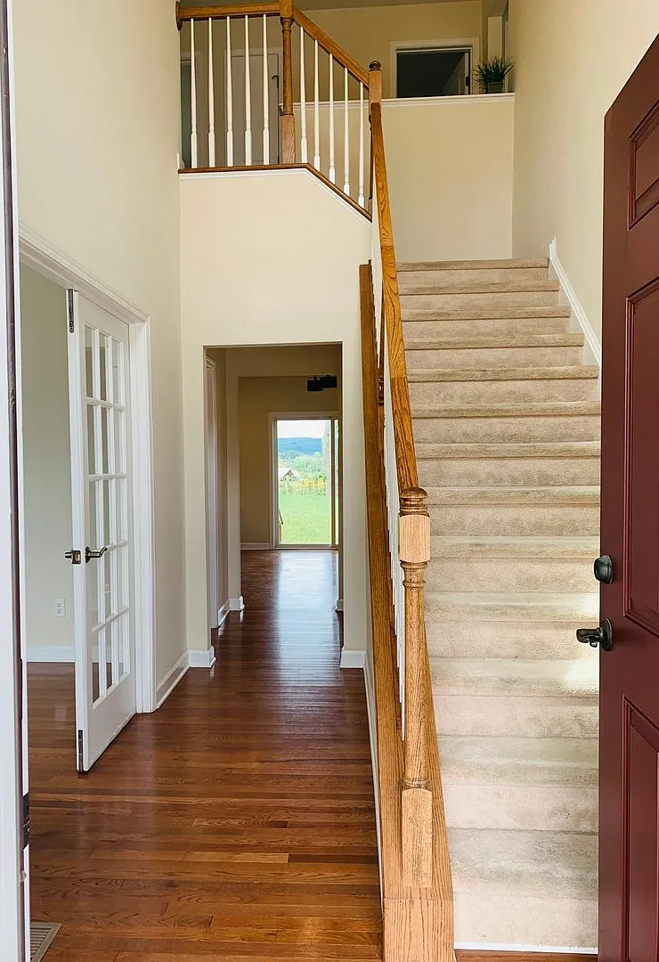 4 Bedroom, 2.5 Bath House — Photo 2