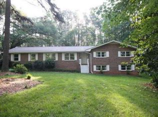 131 Deerfield Ln, Fayetteville, GA 30214