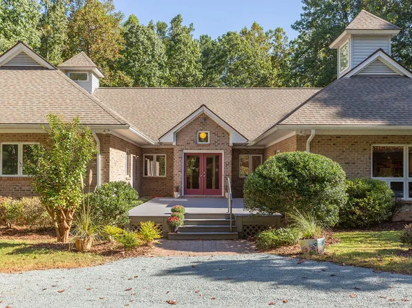 3217 Wood Duck Ln, Hillsborough, NC 27278