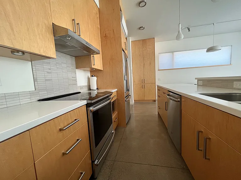 2743 Friendly Aly — Photo 14