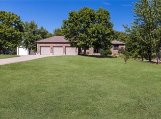 28912 E Major Rd, Blue Springs, MO 64029