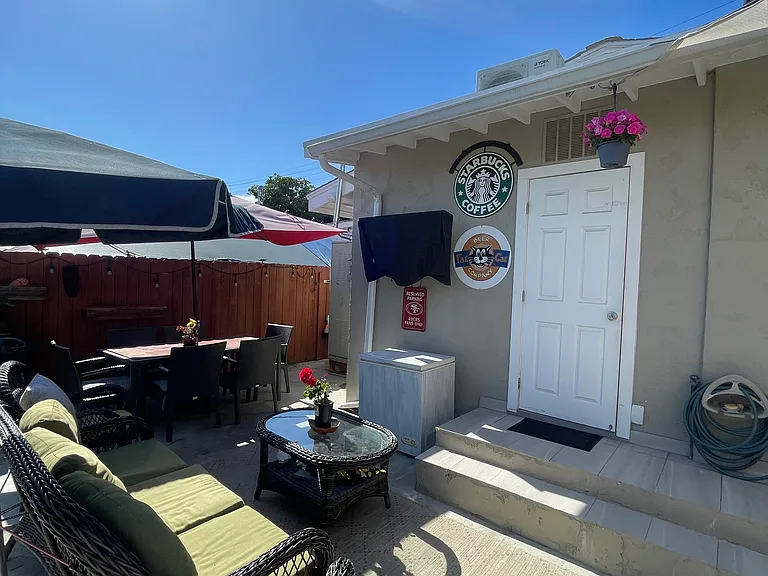 126 W Plaza Blvd — Photo 21