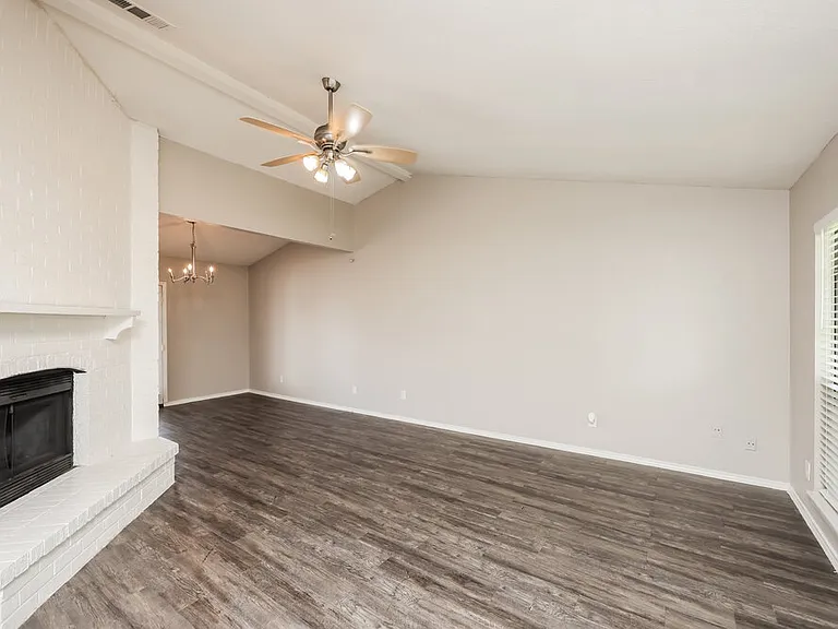 490 Rainier St — Photo 4