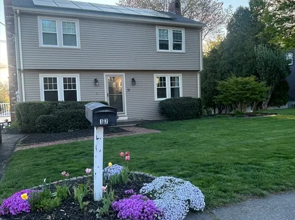17 Bandy Ln, Milford, MA 01757