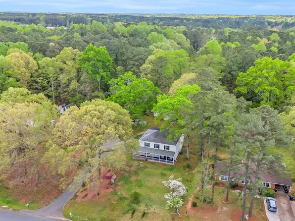 2117 Eveton Ln, Sanford, NC 27330