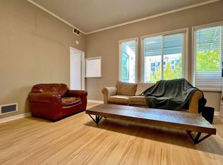 2832 Summit St APT 2, Oakland, CA 94609