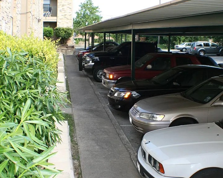 Stadium View Apartments — Photo 22
