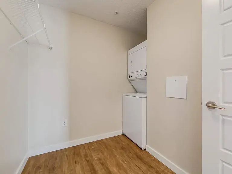 5016 4th Ave SW — Photo 7