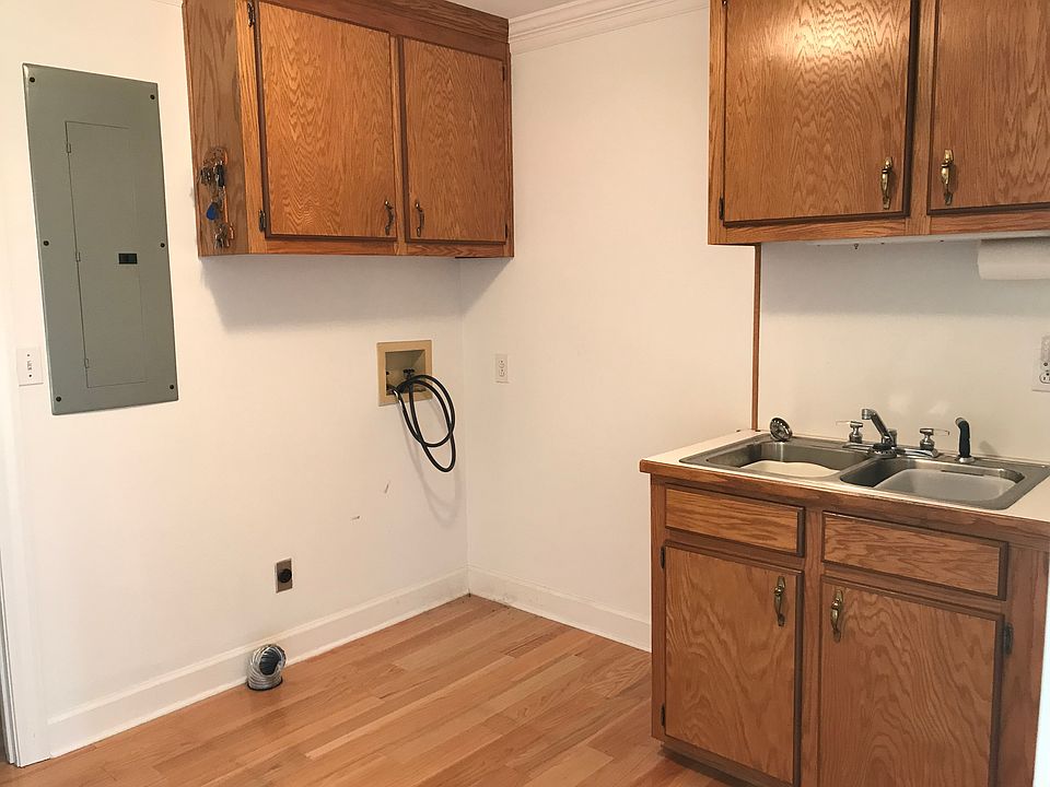 Mud Room/Laundry Room