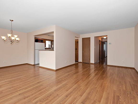 4th image of 11113 Heritage Dr APT 3D
