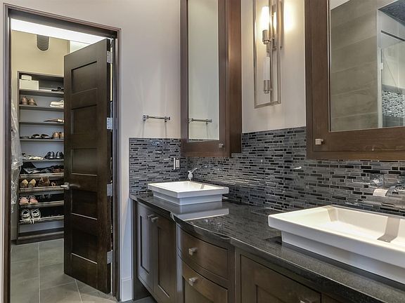 5th image of 121 N Martin Luther King Blvd Unit 106