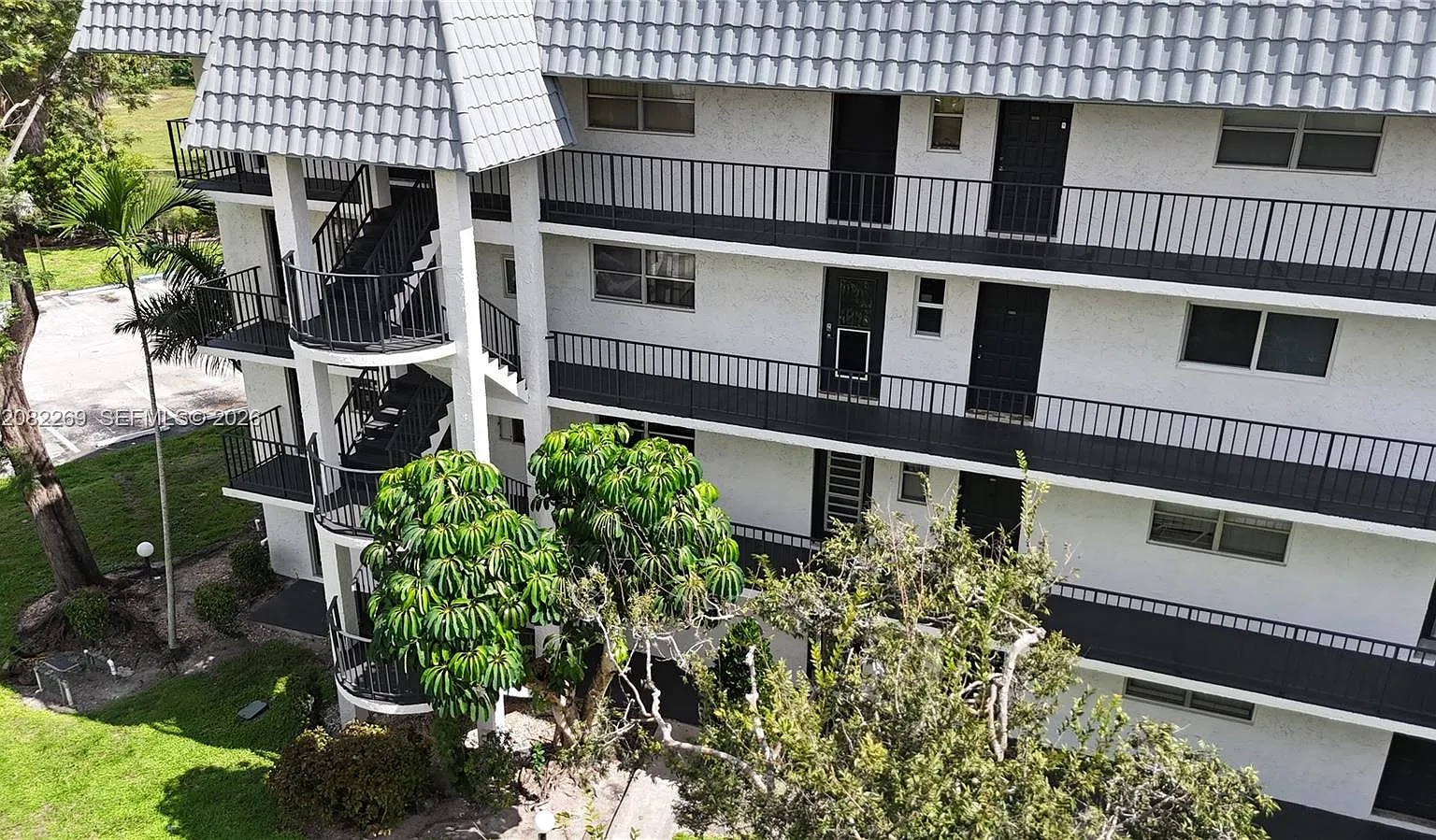 3360 Spanish Moss Ter — Photo 1