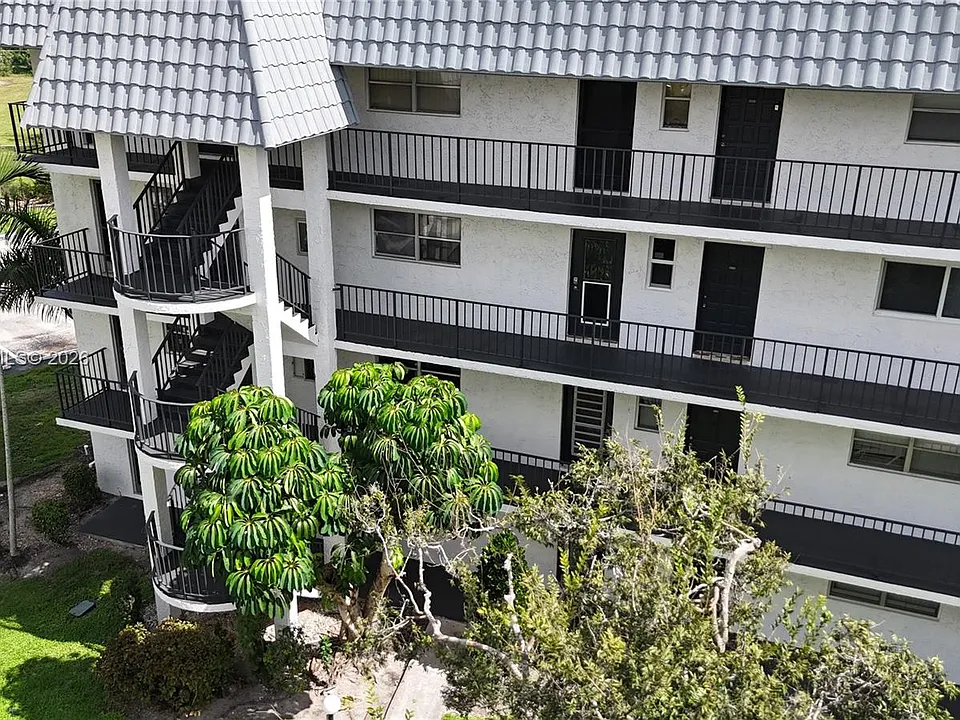 3360 Spanish Moss Ter #203