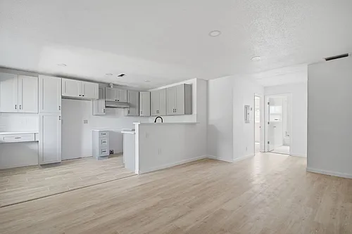 115 N San Remo Ave #7 Photo 1 115 N San Remo Ave #7 Photo 1
