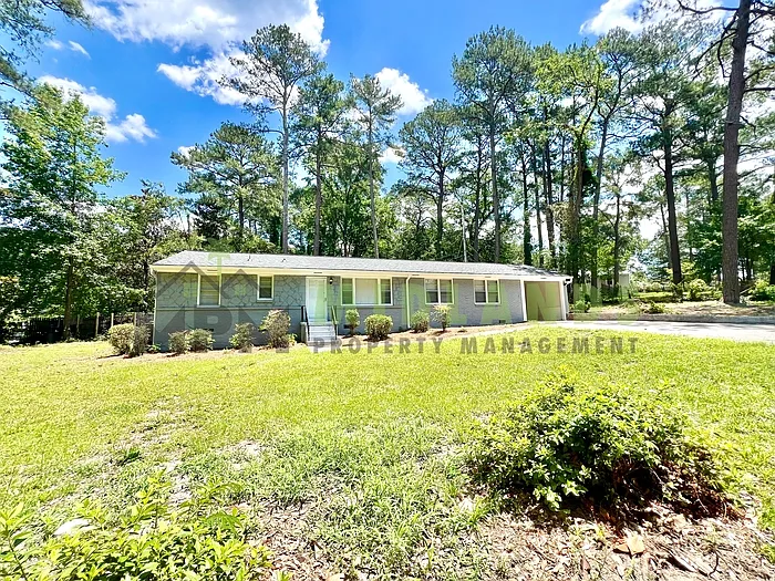 202 Partridge Dr — Photo 2