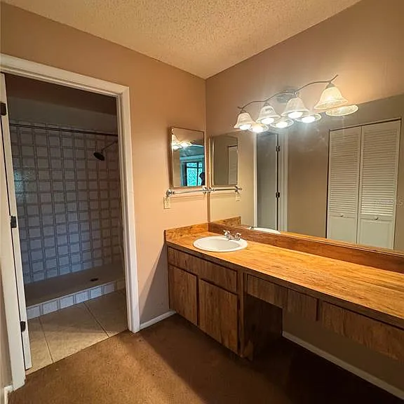 5359 Vineland Rd #2-E — Photo 5
