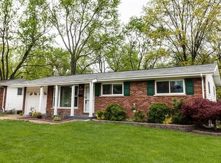 1575 Keeven Ln, Florissant, MO 63031