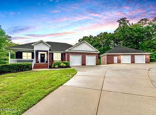 320 Copper Ridge Dr, Sanford, NC 27330