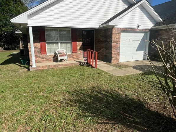 1995 Essex Dr, Sumter, SC 29154