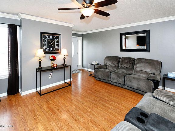 5th image of 13002 Mills Edge Ct