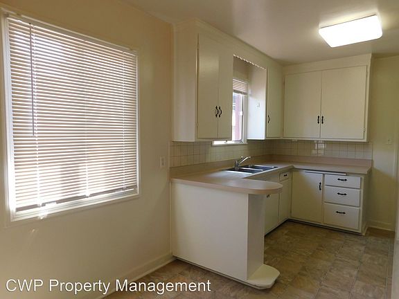3rd image of 22636 Templeton St