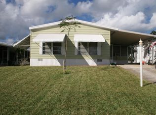 7096 SE Bluebird Cir, Hobe Sound, FL 33455