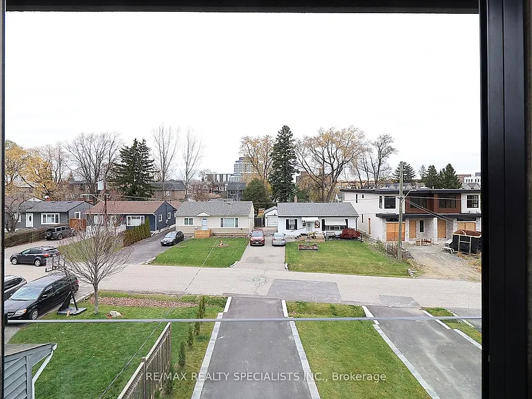 1048 Roosevelt Rd #MAIN — Photo 25