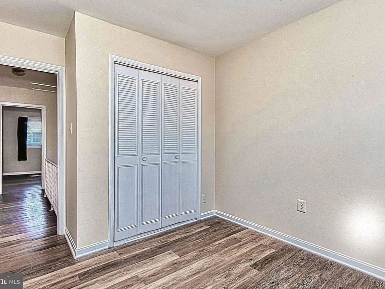 8467 Ivy Glen Ct — Photo 33