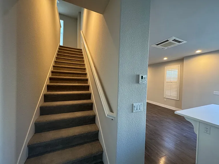 1684 Spring St — Photo 10