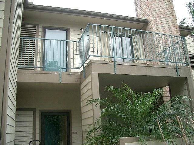 1st image of 7132 N Holiday Dr