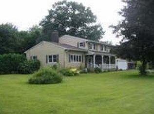 134 Plain St, Easthampton, MA 01027