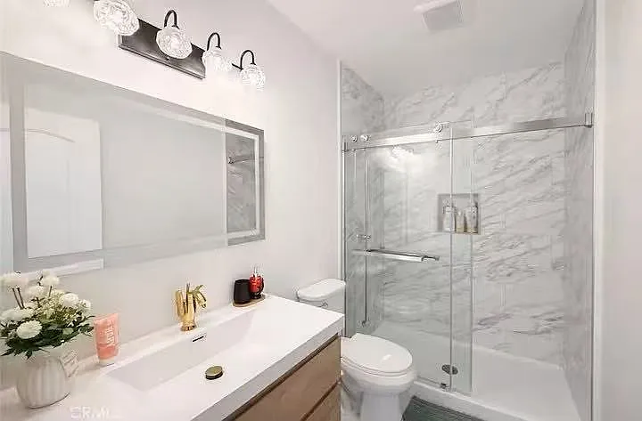 559 E Juanita Ave — Photo 8