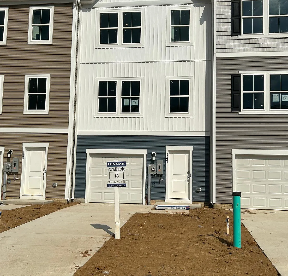 3 bed, 2.5 bath, 1666 sqft, $1,950 — Photo 1