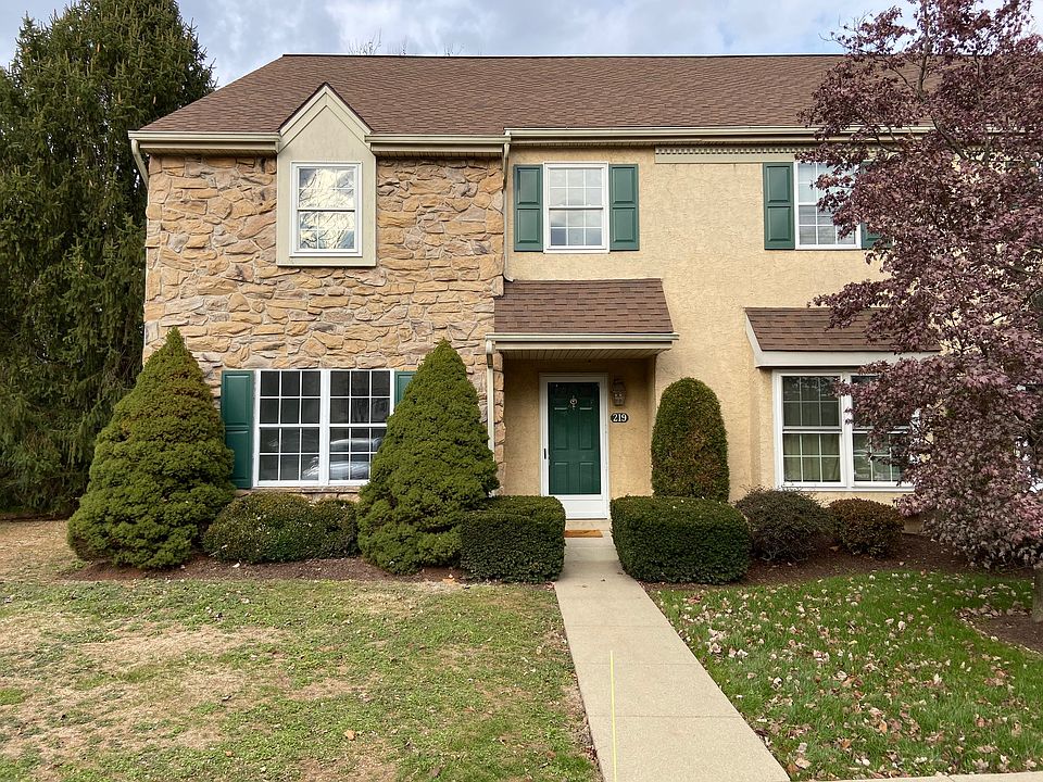1st image of 219 N Westridge Pl