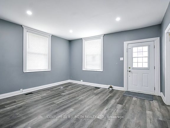 5th image of 44 Sanford St