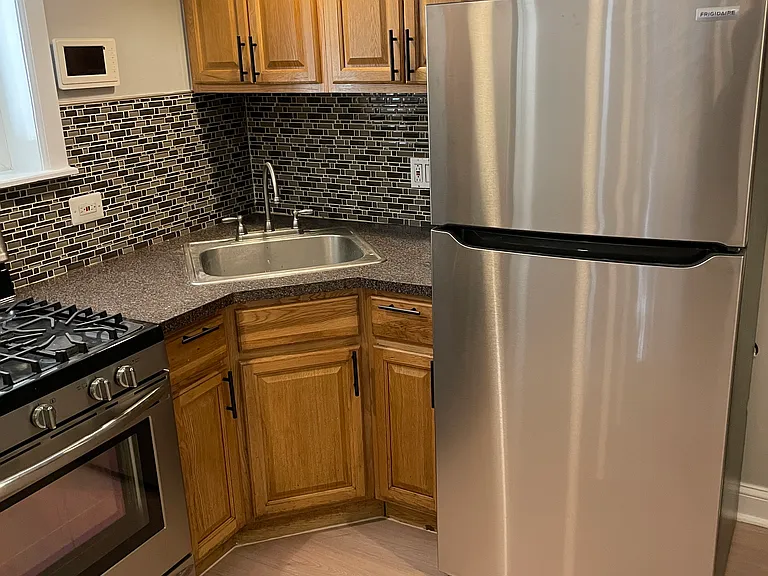 7022 S Maplewood Ave #G — Photo 1