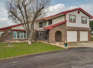 2128 Hard Luck Rd, Marion, TX 78124