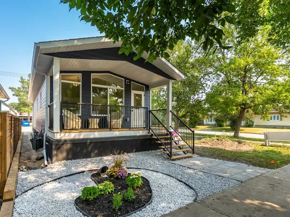 38 S 4th Ave SE, High River, AB T1V 1X6