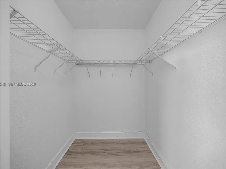 7501 E Treasure Dr #7M — Photo 24