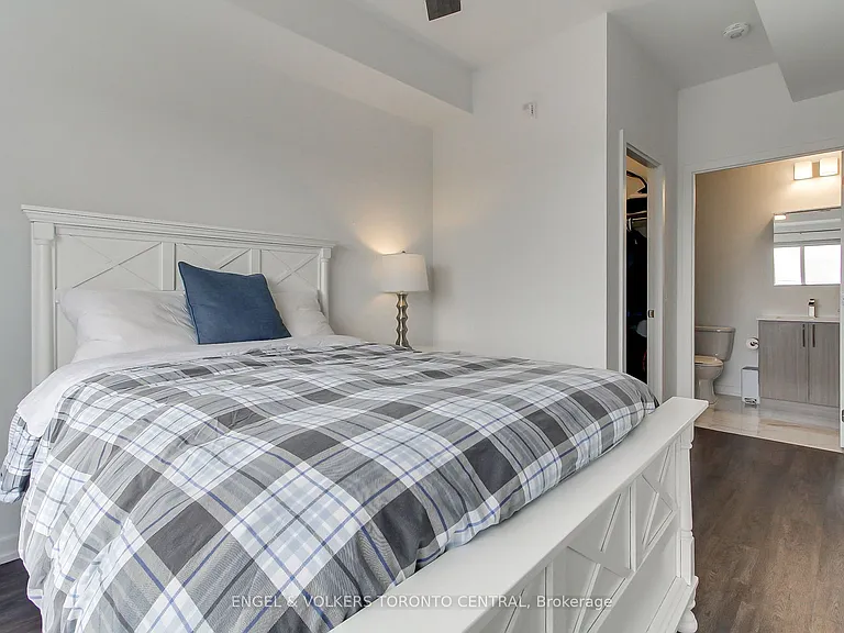 430 Essa Rd #418 — Photo 20