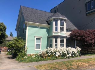 724 Tyler St APT 2, Pt Townsend, WA 98368