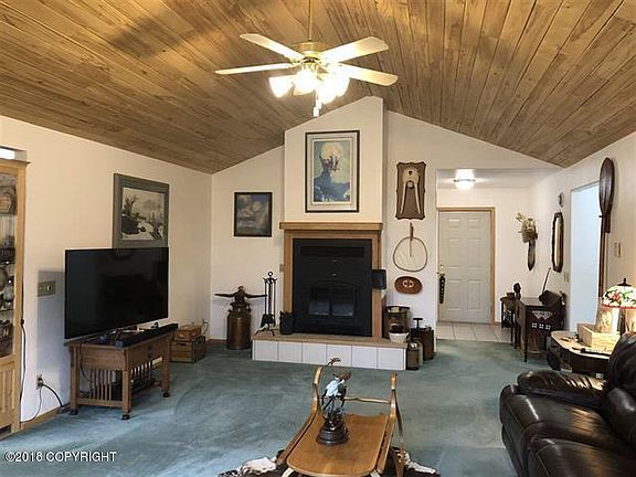 3rd image of 3025 Forrest Dr