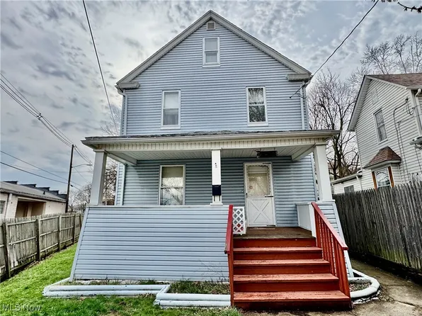 2156 7th St SW, Akron, OH 44314