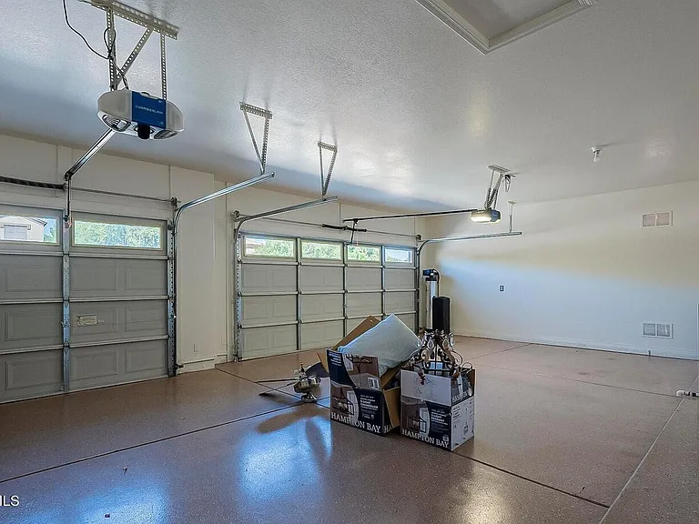 1863 E Flintlock Way — Photo 44